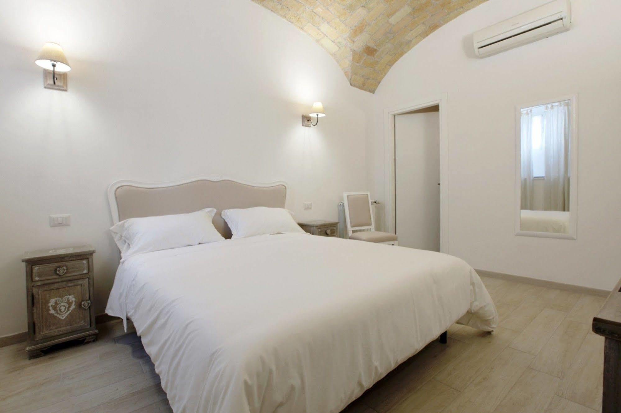 Suite Maggiore Рим Экстерьер фото
